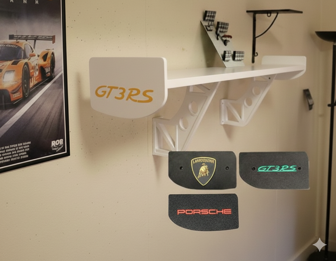 Estantería en forma de alerón marca de coche / circuito / nombre. Modelo 1