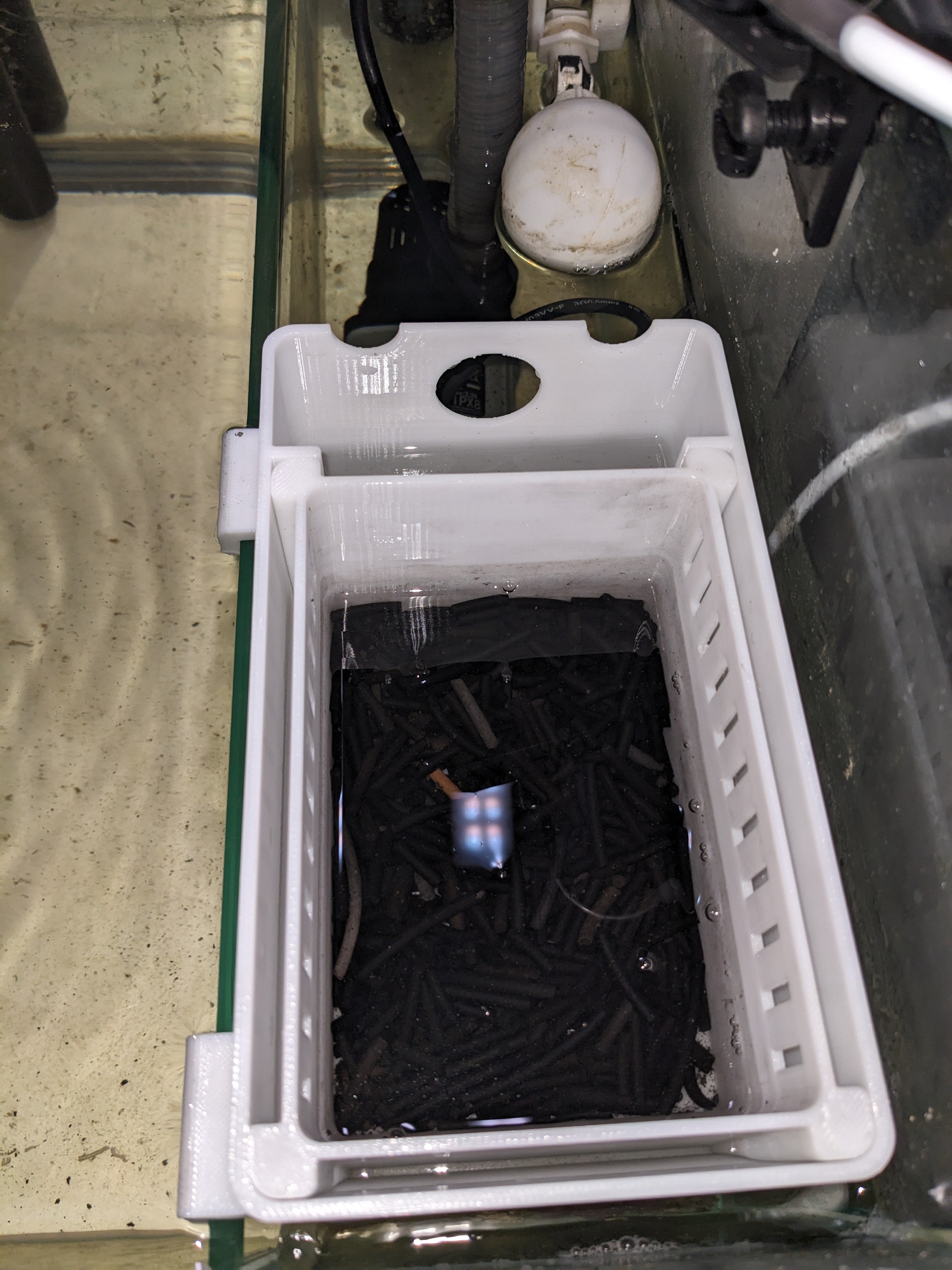 Caja filtrante para sump de acuario (170x80x100 mm) | Ideal para carbón, canutillos y pellets | Compatible con acuarios marinos y de agua dulce
