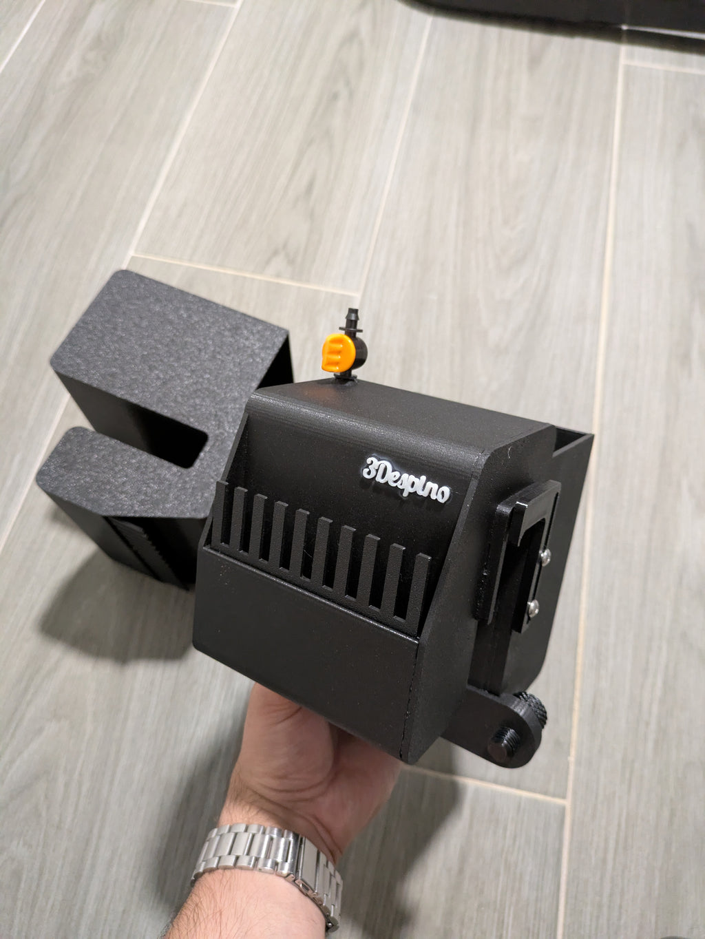 Rebosadero tipo Blau para sump sin taladrar la urna | Con sistema antidescebado y peine ajustable | Opciones de bajada 32/40 mm y hueco 20/32 mm