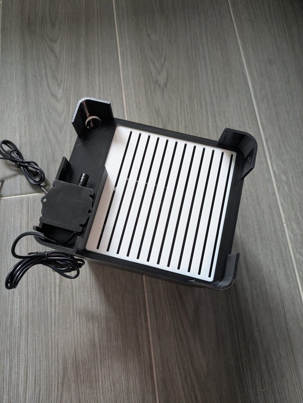 Reactor rectangular de alga Chaetomorpha/Caulerpa para sump