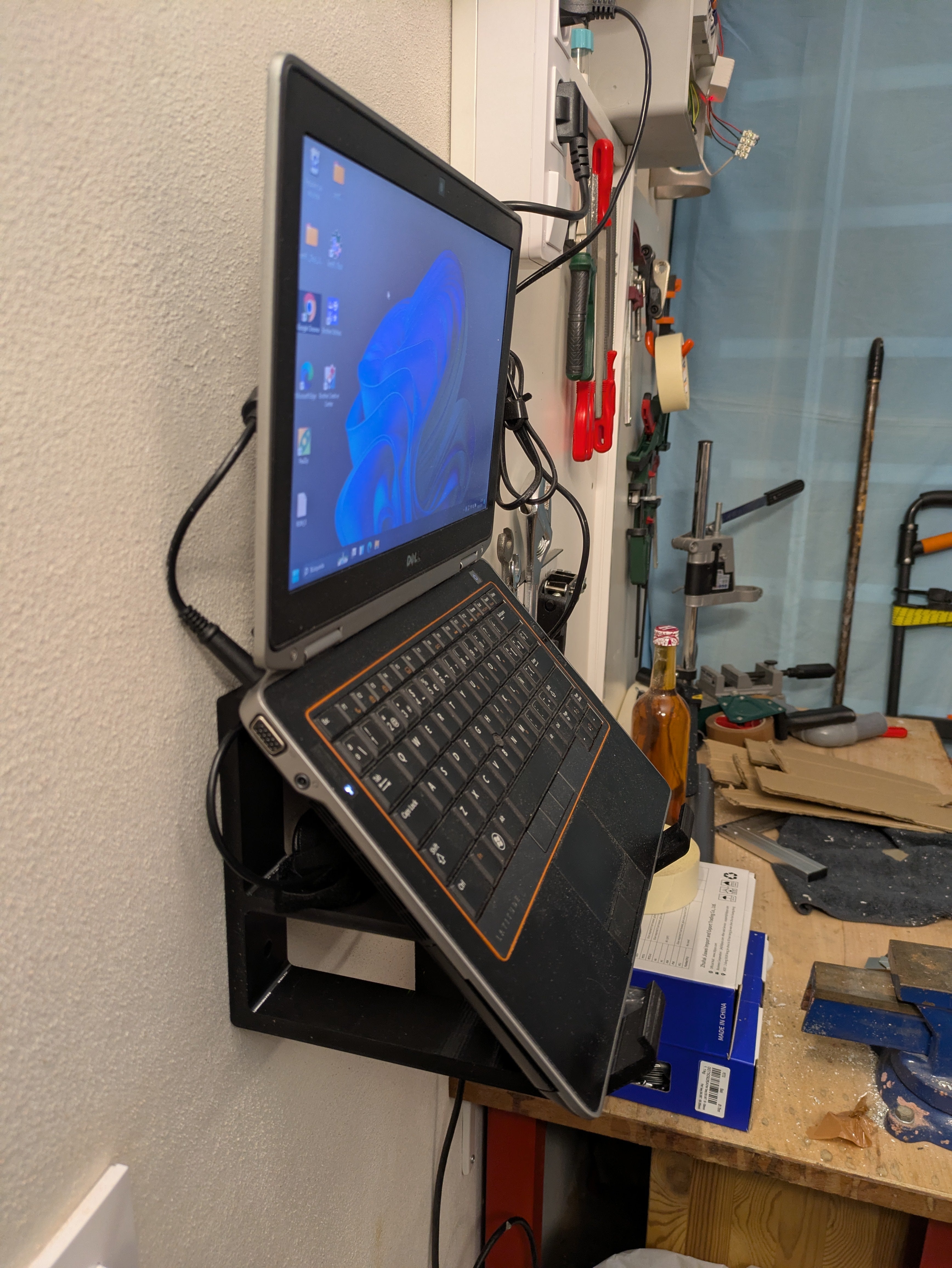 Soporte de pared para portátil – Juego de 2 escuadras